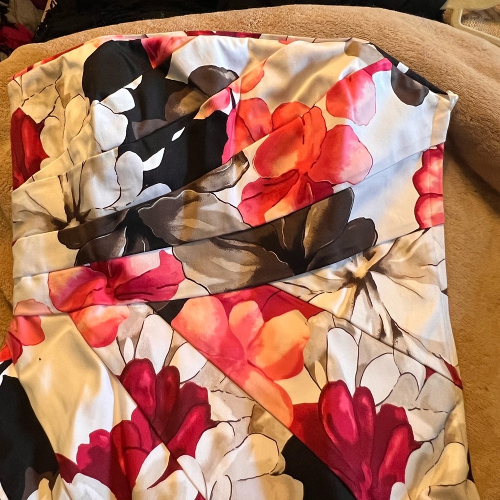 White House Black Market Floral Strapless Top - Red, Black, White